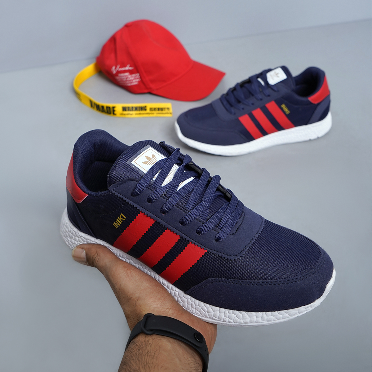 كفش ورزشي سرمه اي مردانه adidas مدل Dax