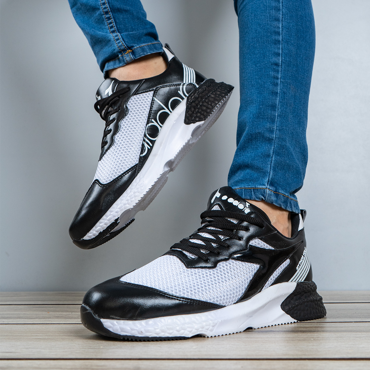 کفش ورزشی مردانه سفید مشکی مدلTavya