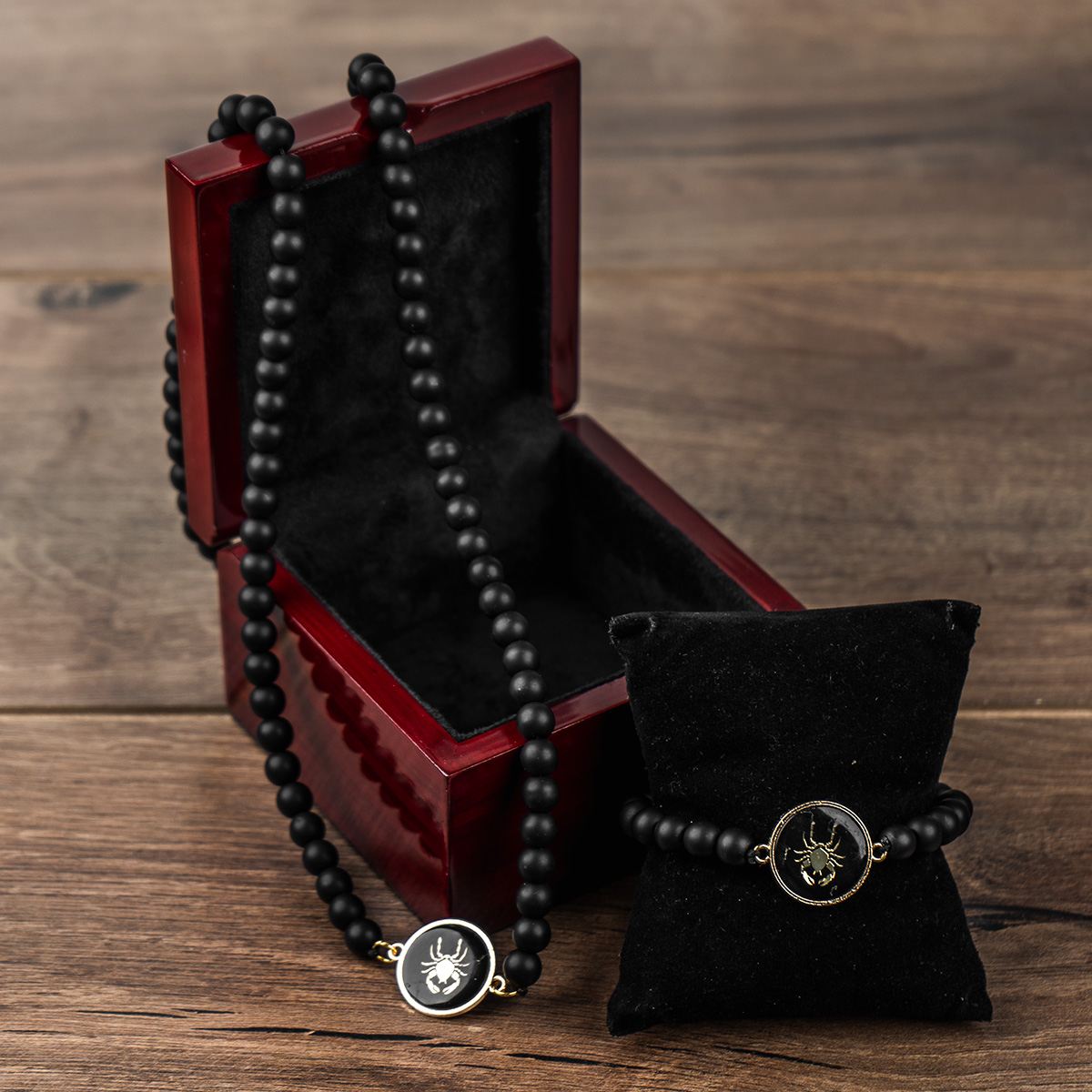 نیم ست مهره ای مشکی مدل Tir