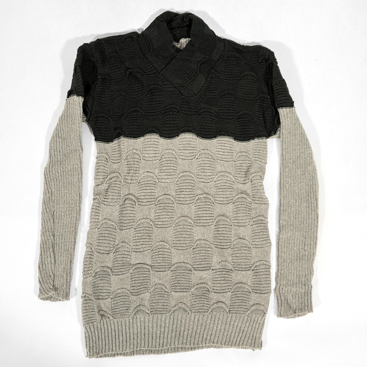 پلیور دورنگ مشکی کرم مردانه مدلArkia