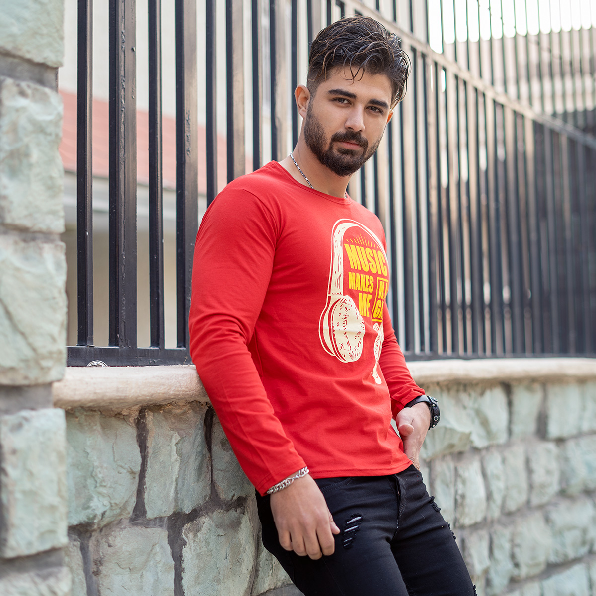 تیشرت آستین بلند مردانه طرح هدست قرمز مدل O22