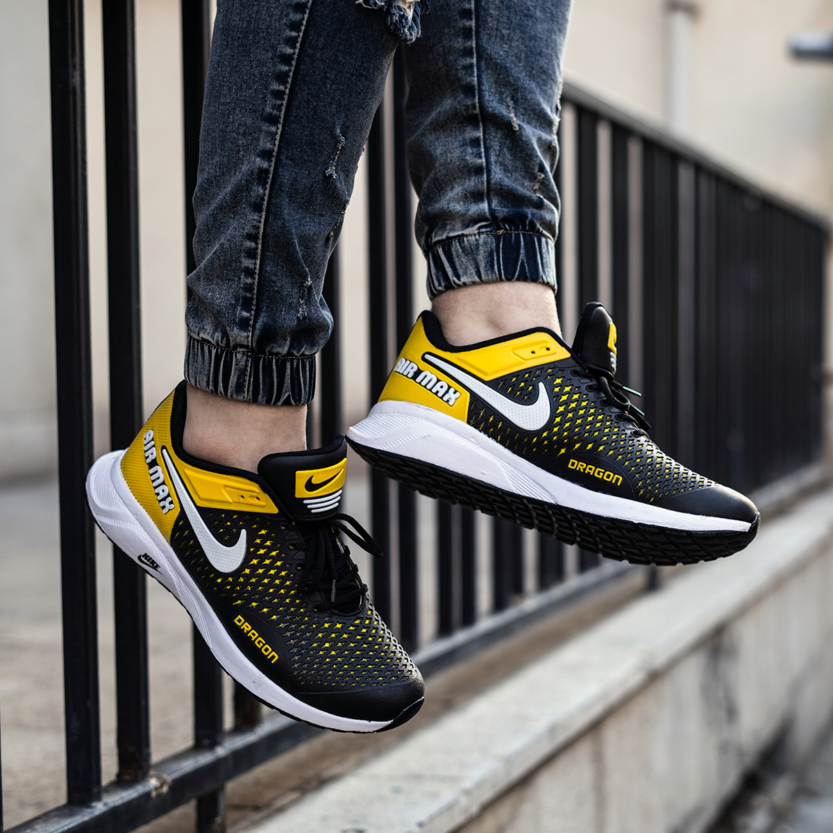 کفش ورزشی نایک مشکی زرد مردانه مدلDRAGON