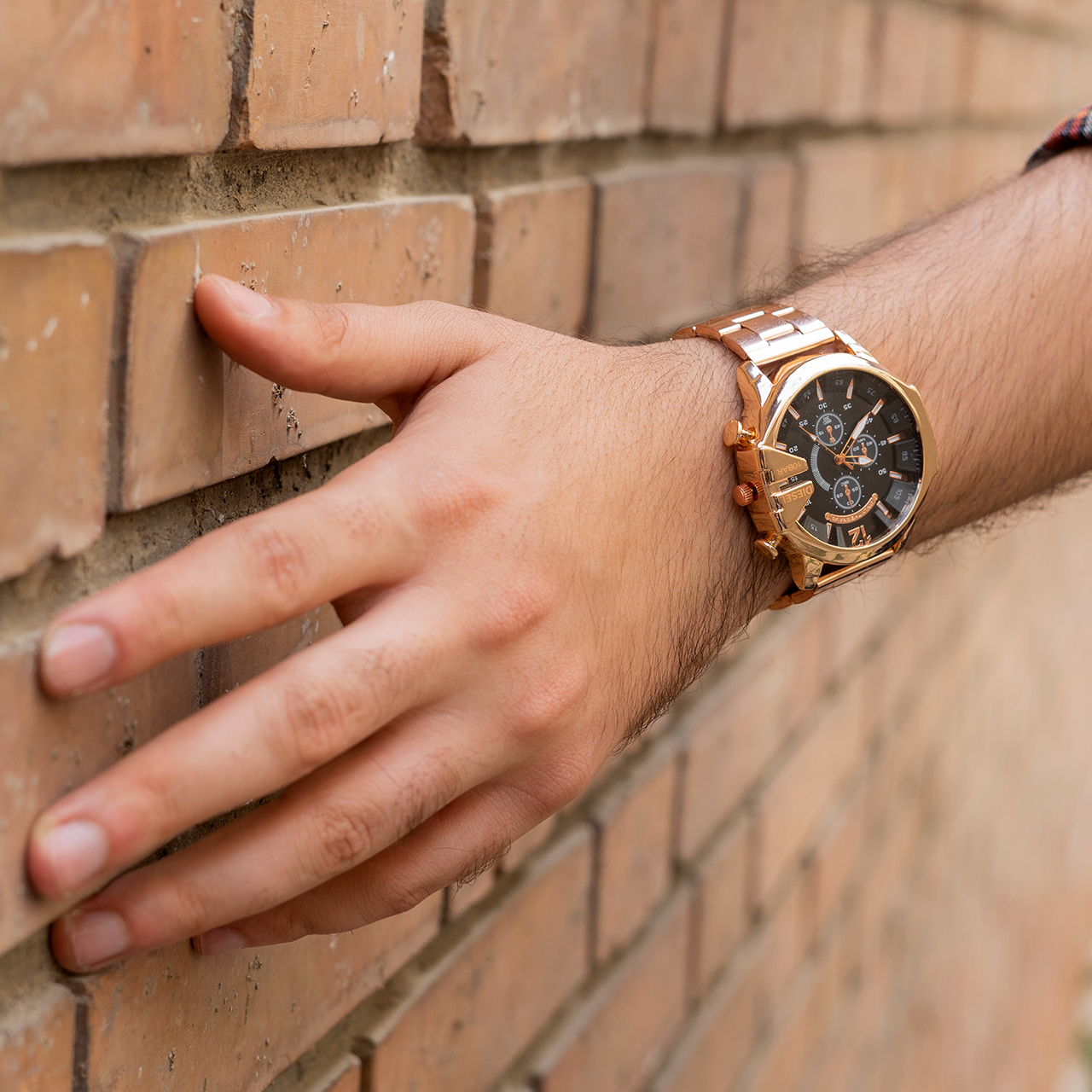 ساعت مچی DIESEL مردانه زرگلد صفحه مشکی مدل U700