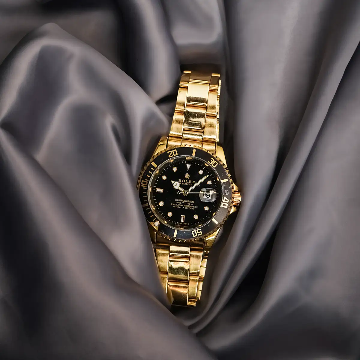 ساعت رولکس طلایی صفحه مشکی مردانه مدل 435