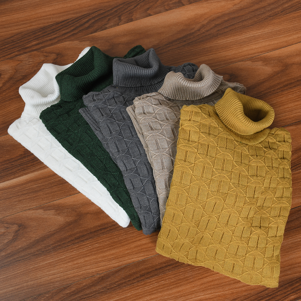 پلیور یقه اسکی خردلی طرح لوزی مردانه مدلG10