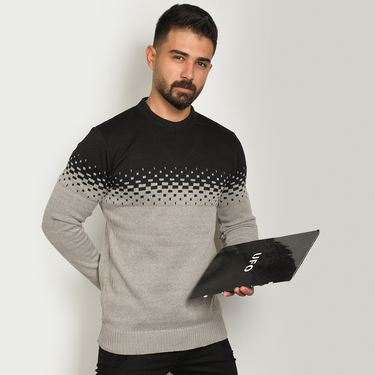پلیور مردانه دو رنگ کرم مشکی مدلShatel