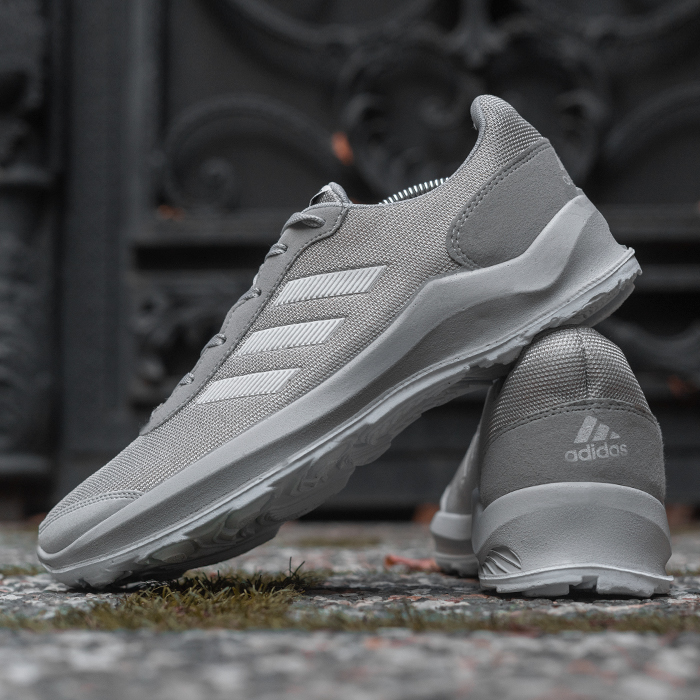 کفش ورزشی Adidas مردانه طوسی سفید مدل Matikan