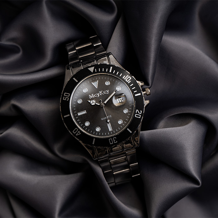 ساعت Mcy Kcy نقره ای صفحه مشکی مدل 345