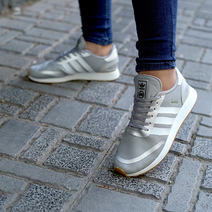 کفش مردانه طوسی سفید مدل N-5923