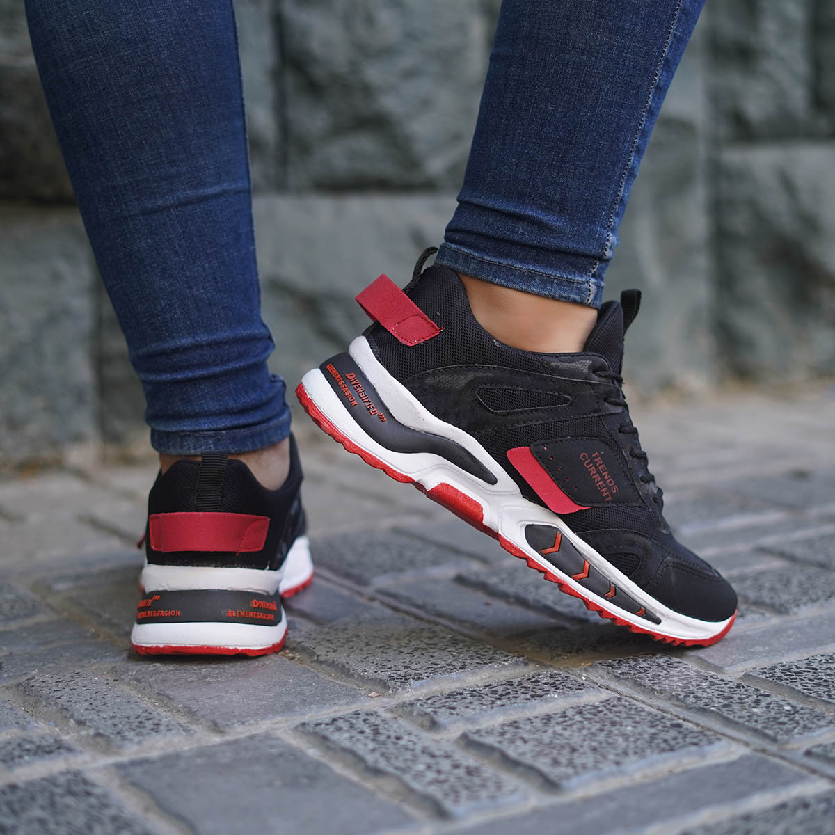 کفش ورزشی مردانه مشکی قرمز مدل Manil