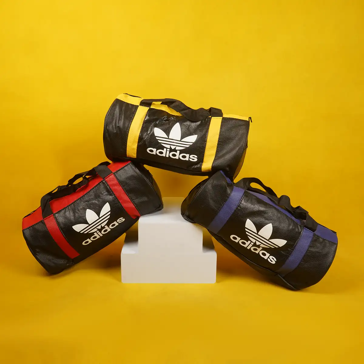 کیف ورزشی آدیداس مشکی قرمز مدل Soren