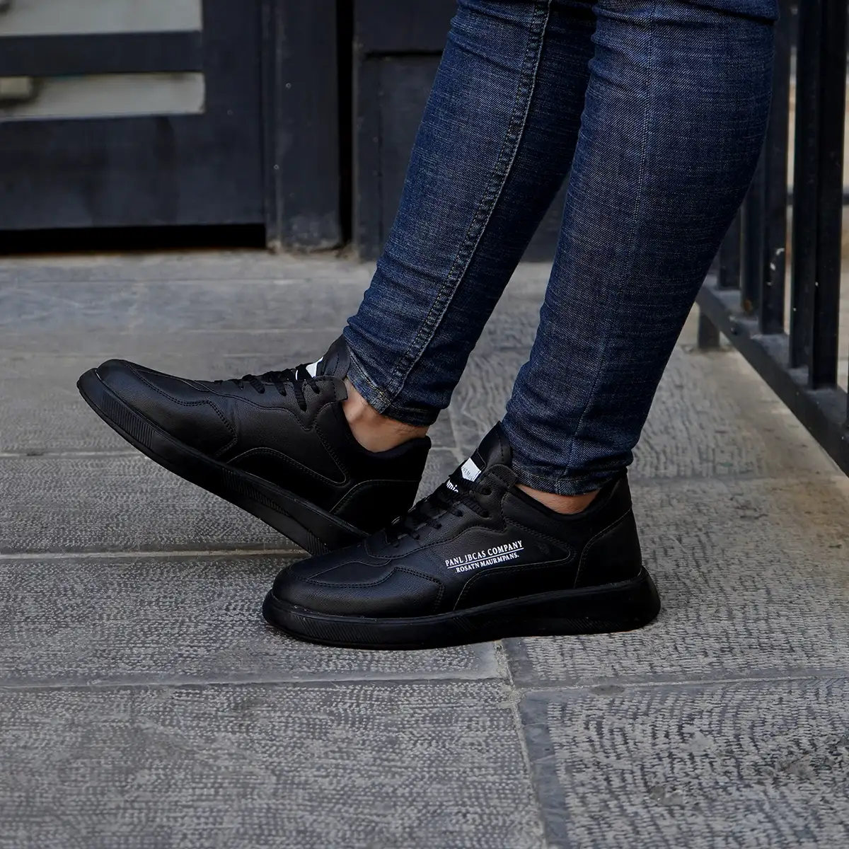 کفش تخت تمام مشکی مردانه مدل Anatomic