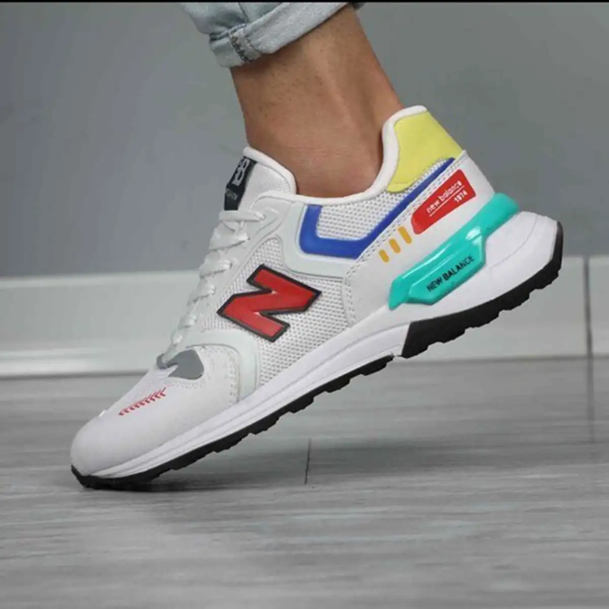 کفش ورزشی مردانه New Balance سفید مدل Darman