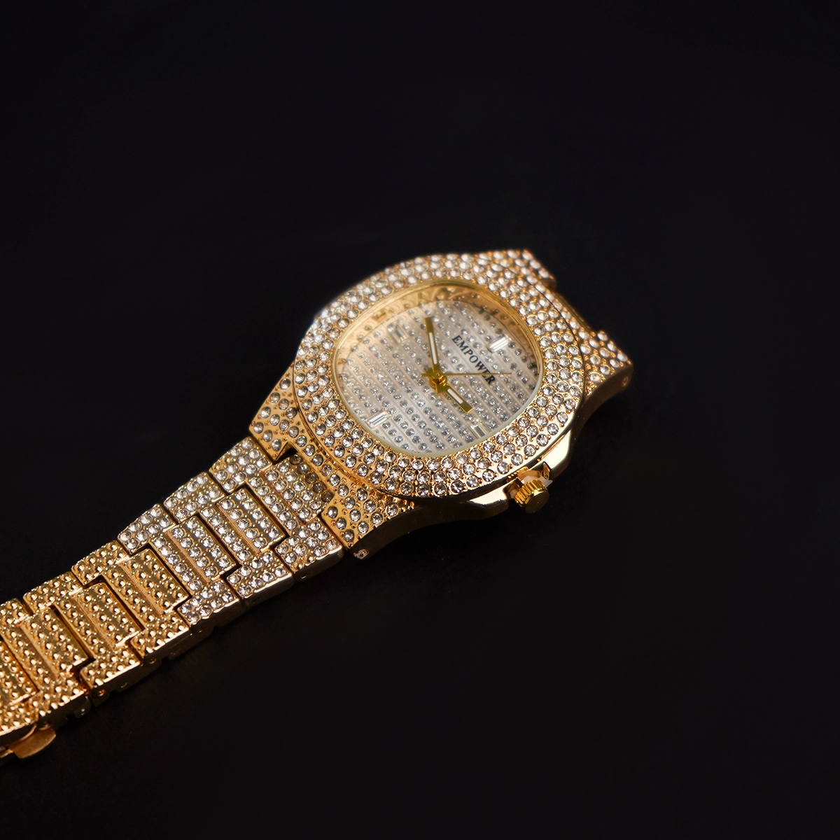 ساعت نگین دار زنانه مدل Empower