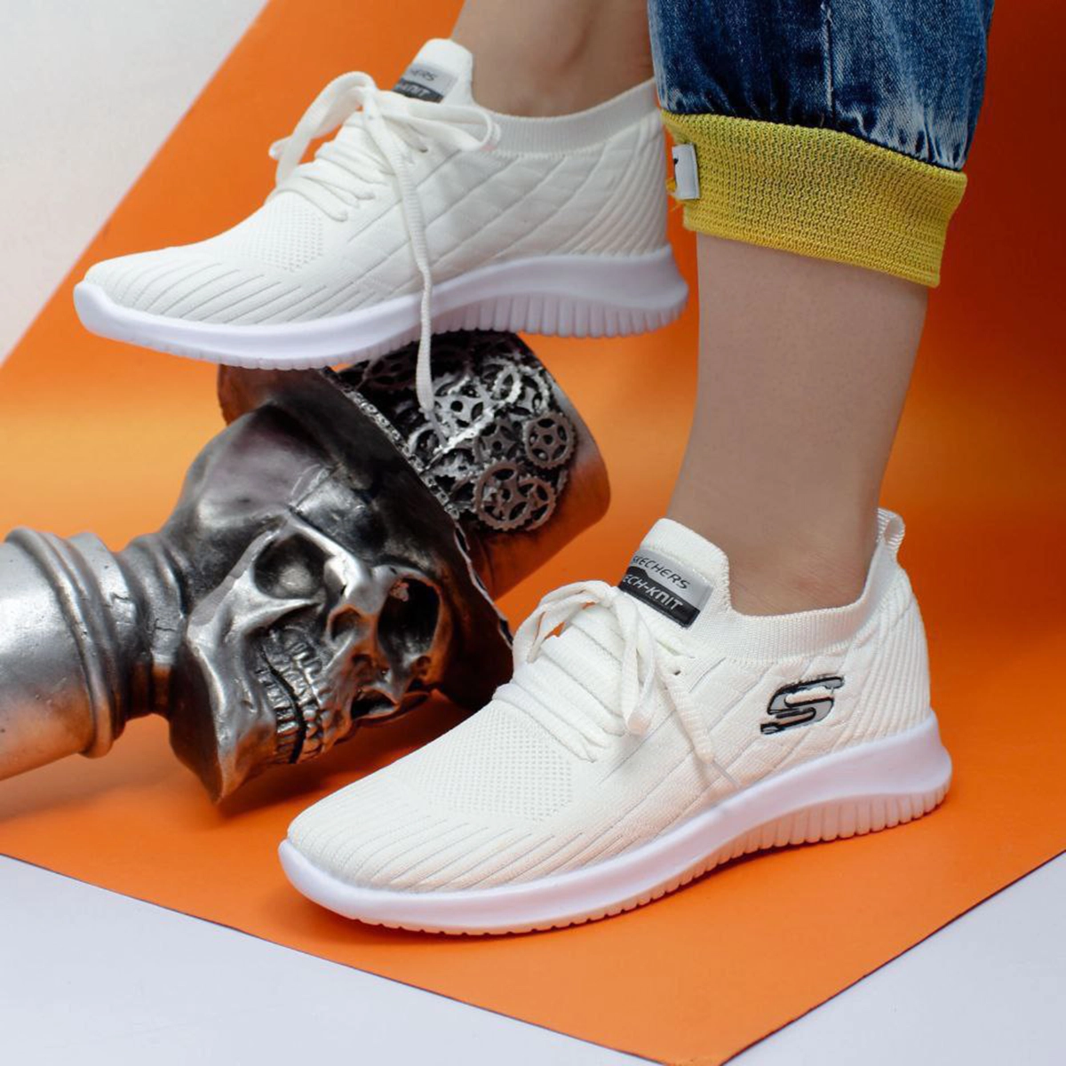 کفش ورزشی SKECHERS سفید زنانه مدل Helena