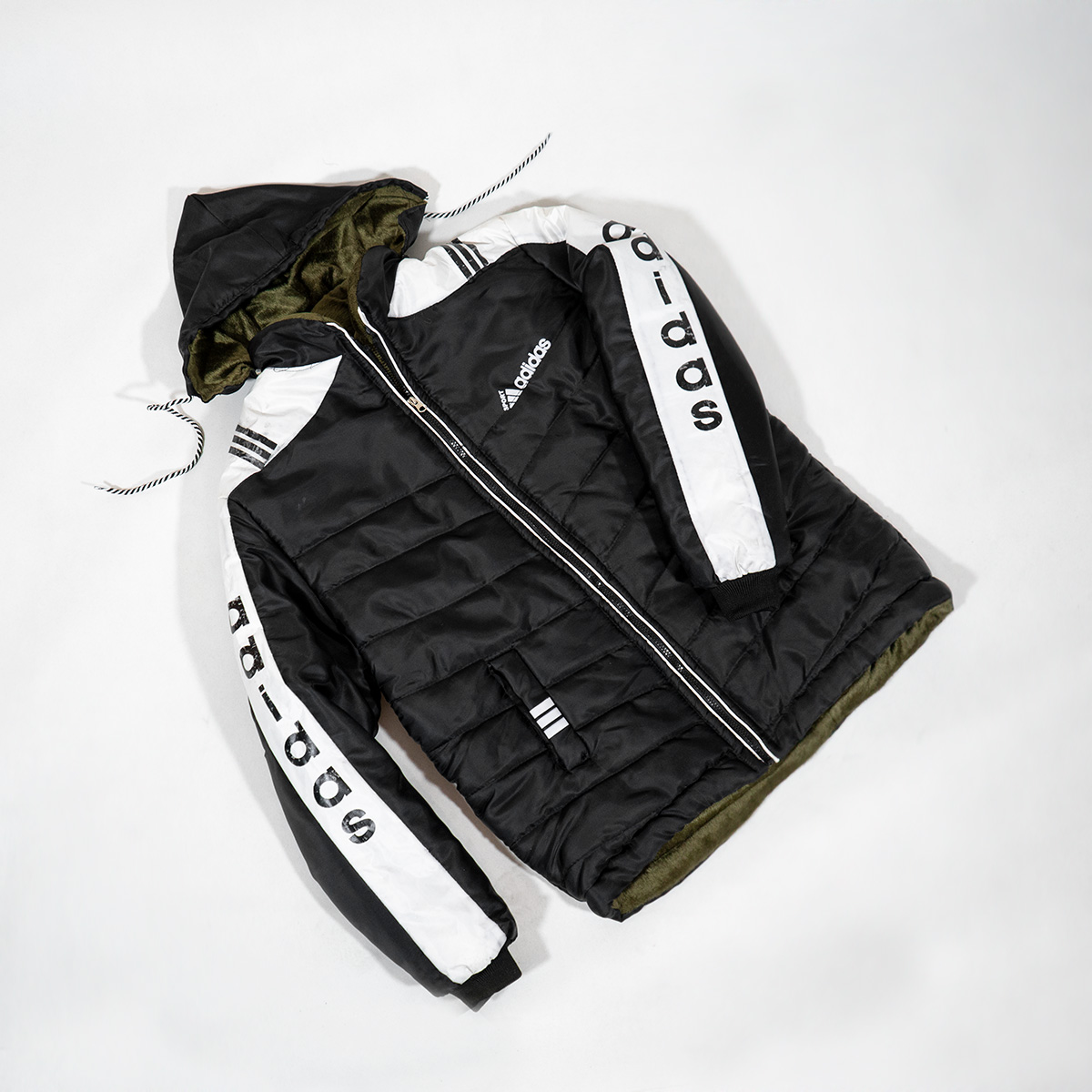 کاپشن مردانه Adidas مشکی سفید مدل Enal